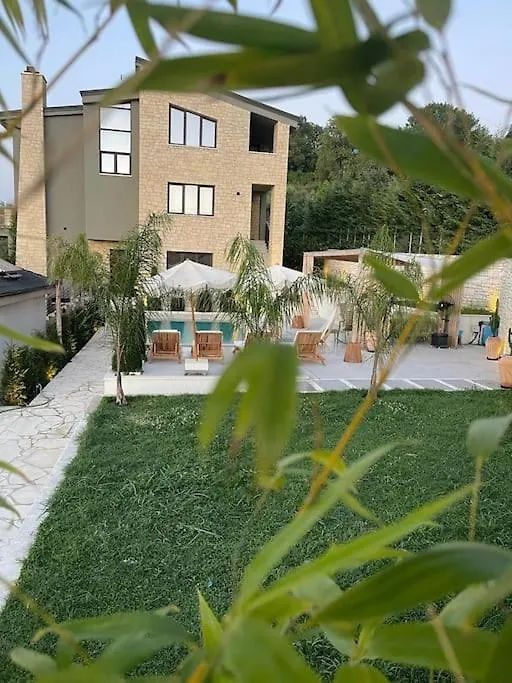 Green House Vlorë 0*,  アルバニア